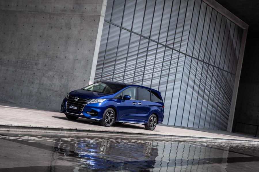  Honda Odyssey Sport Hybrid 2019 года  (фото 16 из 40)